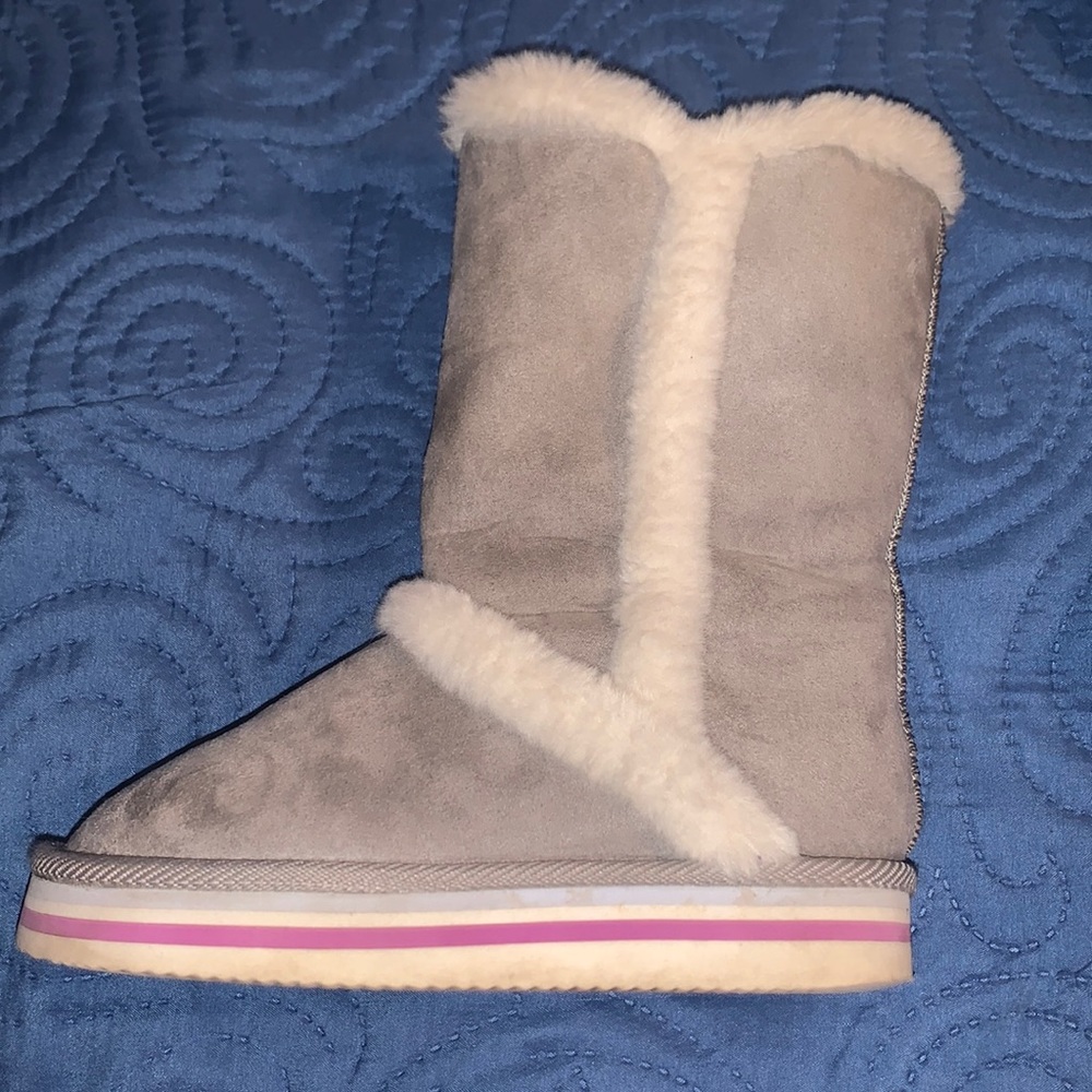 Little girls warm comfortable winter boots